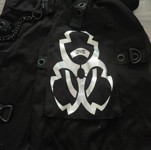 *SOLD* NWOT tripp nyc metallic silver biotech pants (m) - Picture 4 of 7